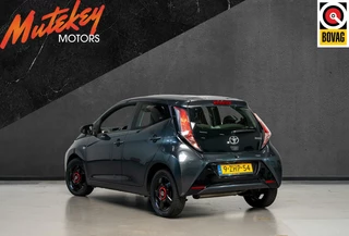Toyota Aygo Aygo X-play | Automaat | All-Weather Banden | 2e eigenaar - afbeelding nr 3
