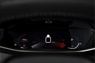 Peugeot 2008 Peugeot 2008 1.2 PureTech Allure Pack 130 PK - Automaat | Dig. Cockpit | PDC | Camera | NAV + App, Connect | ECC | DAB | LM 17