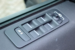 Land Rover Discovery Sport Rijklaarprijs-Garantie Panorama dak Leder navigatie Xenon 1e Eigenaar - afbeelding nr 27