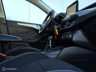 Ford Focus FORD FOCUS 1.0 ECOBOOST TREND EDITION/LED/CARPLAY/CRUISE/LANE ASSIST/16''LMV - afbeelding nr 15