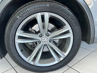 Volkswagen Tiguan Volkswagen Tiguan 1.4 TSI R-LINE Virtual Org NL Auto Dealer Onderhouden - afbeelding nr 26