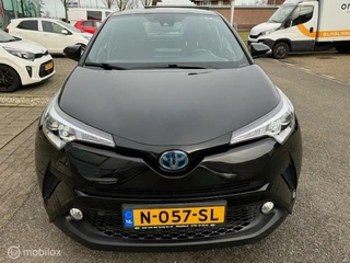 Toyota C-HR Toyota C-HR 1.8 Hybrid Dynamic Automaat Navigatie , Camera achter , Cruise controle , Bluetooth , Hoge instap , Zuinig in brandstof verbruik - afbeelding nr 8