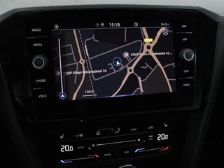 Volkswagen Passat Volkswagen Passat 1.4 TSI PHEV GTE | Adaptive cruise | Trekhaak wegklapbaar | Stoelverwarming |  Navigatie | Full LED - afbeelding nr 21