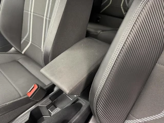 Volkswagen Polo Volkswagen Polo 1.0 TSi R-Line Automaat-Adapt.Cr.contr-Navigatie-Clima-Carplay-Parkeersensoren-Lm16''velgen - afbeelding nr 15