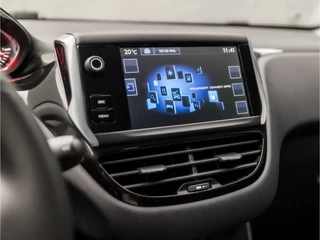 Peugeot 208 Peugeot 208 1.2 e-VTi Sport Automaat (NAVIGATIE, GETINT GLAS, LM VELGEN, SPORTSTOELEN, CRUISE, PARKEERSENSOREN, NIEUWE APK, NIEUWSTAAT) - afbeelding nr 23