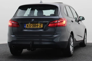 BMW 2 Serie BMW 2 Serie Active Tourer 218i Essential Climate, Panoramadak, Stoelverwarming, Bluetooth, Navigatie, Trekhaak, 16'' - afbeelding nr 19