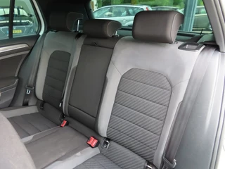 Volkswagen Golf Volkswagen Golf 1.5 TSI R-Line Ecc Navi Adapt Cruise 2x Pdc 2017 - afbeelding nr 11
