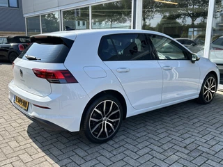 Volkswagen Golf Volkswagen Golf 1.0 TSI Life 50% deal 8.975,- ACTIE Carplay /  LED / PDC - afbeelding nr 15