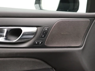 Volvo V60 Volvo V60 T6 PLUG-IN HYBRID R-DESIGN SCHUIFDAK 360GR CAM HARMAN KARDON ACC - afbeelding nr 13