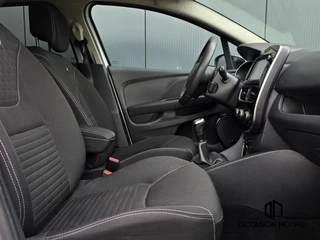 Renault Clio Renault Clio Estate 0.9 TCe Limited|Dab+|Navi|Cruise|Airco| - afbeelding nr 25