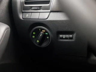 Škoda Fabia (APPLE CARPLAY, NAVIGATIE, CLIMATE, STOELVERWARMING, SPORTSTOELEN, PARKEERSENSOREN, CRUISE, DAB+, LM VELGEN, NIEUWSTAAT) - afbeelding nr 22