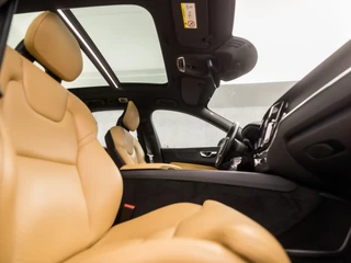 Volvo XC60 255Pk Automaat (PANORAMADAK, APPLE CARPLAY, MEMORY SEATS, LEDER, CAMERA, ADAPTIVE CRUISE, STOELVERWARMING, KEYLESS, NIEUWE APK, NIEUWSTAAT) - afbeelding nr 8