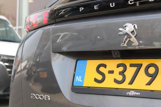Peugeot 2008 Peugeot 2008 1.2 100PK ALLURE PACK | TREKHAAK | NAVIGATIE | APPLE CARPLAY/ANDROID AUTO | 3-D INSTRUMENTENPANEEL | ACHTERUITRIJ CAMERA | CRUISE CONTROL | LED KOPLAMPEN | CLIMATE CONTROL | 17