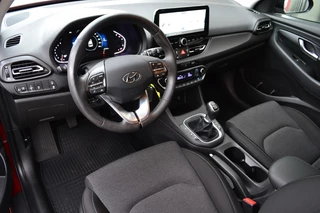 Hyundai i30 Hyundai i30 1.5 T-GDi MHEV Premium Navi/Camera/LED/18'' inch - afbeelding nr 6