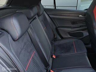 Volkswagen Golf Volkswagen Golf 2.0 TSI GTI Clubsport 45 Pano/Akrapovic/HUD/H&K - afbeelding nr 19