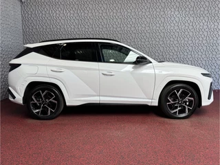 Hyundai Tucson Hyundai Tucson NIEUWE AUTO 1.6 T-GDI PHEV 252PK 4WD N-LINE SKY PANO. 360.CAMERA ELEK.KLEP ELEK.STOEL/GEHEUG.VERWARMD SUBWFR 19''LMV ZWARTE HEMEL HEADUP STOELKOELING STUURVERW. PLUG IN HYBRIDE - 5 JAAR GARANTIE - afbeelding nr 77