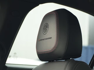 Alfa Romeo Giulia Alfa Romeo Giulia 2.0 Turbo 280 PK Competizione Q4 AWD | Harman | Veloce | 19