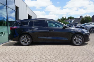 Ford Focus Ford Focus Wagon 1.0 EcoBoost Hybrid ST Line 125PK Automaat Winterpack SYNC4 Cruise Navi Camera Climate Parkeersensoren Privacy Glass *1500KG Trekgewicht* - afbeelding nr 4