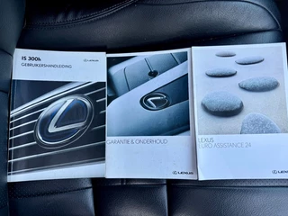 Lexus IS Lexus IS 300h Hybrid Edition 30 ACC OPENDAK LEER PRIMA AUTO - afbeelding nr 34