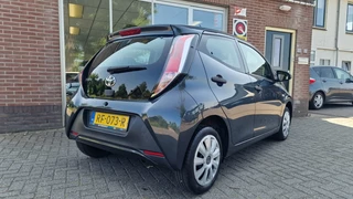 Toyota Aygo Toyota Aygo 1.0 VVT-i x-fun, Airco, Bluetooth, NL Auto! - afbeelding nr 2