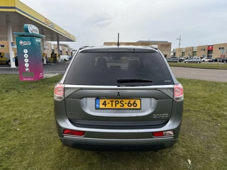 Mitsubishi Outlander Mitsubishi Outlander 2.0 PHEV Instyle - NAVI/LEER/DAKJE/NAP - afbeelding nr 6