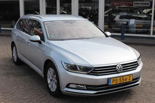 Volkswagen Passat Volkswagen Passat 1.4 TSI 125pk BMT Comfortline Business | Orig. NL | Trekhaak | Virtual dashboard | Carplay | - afbeelding nr 18