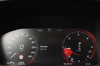 Volvo V60 Volvo V60 2.0 D4 MomentPro | Leder | Trekhaak |  Stoelverwarming | Adaptive cruise | Carplay | Navigatie | DAB | Camera | Full LED | Climate control - afbeelding nr 31