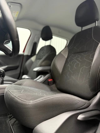 Peugeot 2008 Peugeot 2008 1.2 PureTech Blue Lion - afbeelding nr 44