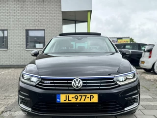 Volkswagen Passat Volkswagen Passat 1.4 TSI GTE Highline|Pano 360° Camera Dyna - afbeelding nr 8