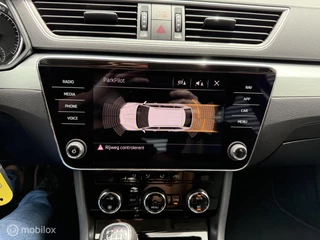Škoda Superb Skoda Superb Combi 1.4 TSI Ambition NAVIGATIE - afbeelding nr 17