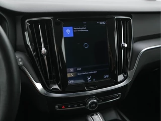 Volvo V60 Volvo V60 2.0 T4 Aut. *FULL-LED | DIGI-COCKPIT | NAVI-FULLMAP | ECC | CRUISE | COMFORT-SEATS | LANE-ASSIST | CARPLAY | 18