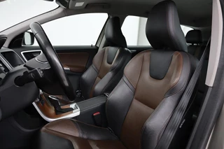 Volvo XC60 Volvo XC60 2.0 T5 Summum | 1e eigenaar | Leder |  Stoelverwarming | Trekhaak | Navigatie | Sportstoelen | Memory | Bluetooth | Climate control - afbeelding nr 5
