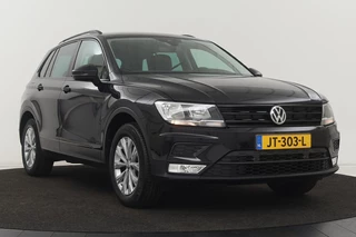 Volkswagen Tiguan Volkswagen Tiguan 1.4 TSI Connected Series | Trekhaak | Carplay |  Camera | Navigatie | Climate control | Park Assist | Climate control - afbeelding nr 28