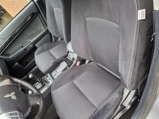 Mitsubishi Lancer Mitsubishi Lancer Sportback 1.6 Limited Edition NL-auto Climate Cruise Stoelverw Dealer OH - afbeelding nr 11