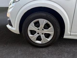 Dacia Sandero Dacia Sandero 1.0 TCe 90 Essential | Camera | Led | Carplay/Android | Sens ach - afbeelding nr 9