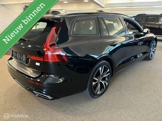 Volvo V60 Volvo V60 2.0 T6 Plug-in hybrid AWD Dark R-Design - afbeelding nr 2
