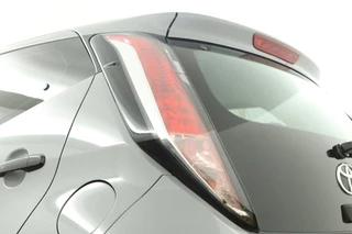 Toyota Aygo Toyota Aygo 1.0 VVT-i x-play Camera Airco Cruise - afbeelding nr 19