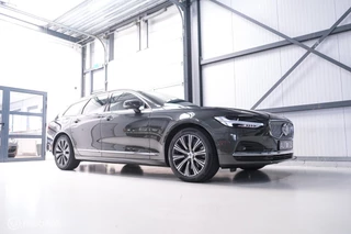 Volvo V90 Volvo V90 2.0 B4 Business Pro | Massage | Trekhaak | Stoelkoeling | Pine grey | NL auto NAP | Camera | Leder | LED | Rijklaar | - afbeelding nr 45