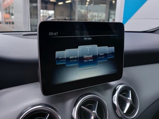 Mercedes-Benz GLA Mercedes-Benz GLA 180 122pk Automaat Business Solution AMG | Origineel NL | Navi | Clima | Cruise | Keyless Entry | Pdc V+A+Assist+Camera | Licht+Regensensor | Stoelverwarming | 18''lm - afbeelding nr 15