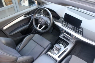 Audi Q5 Audi Q5 55 TFSI e Quattro Edition one | Pano | Camera | B&O | S-Line | Launch pakket onder andere voorzien van Panorama dak, sfeerverlichting, achteruitrijcamera, Bang & Olufsen, ACC, stuurverwarming, stoelverwarming, lane assist & keyless - afbeelding nr 5