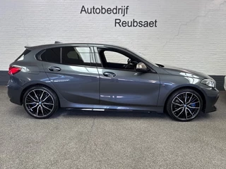 BMW 1 Serie BMW 1 Serie M135I X-Drive High Executive 306pk Kuipstoel Hud Incl 12Mnd Garantie - afbeelding nr 4