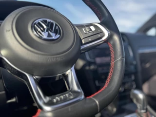 Volkswagen Golf Volkswagen Golf 2.0 TSI GTI|300PK|Pano|Adaptive cruise|Leder - afbeelding nr 28