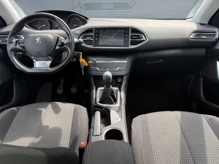 Peugeot 308 Peugeot 308 SW 1.2 PureTech Blue Lease Executive 2e Eigenaar,Pano,110pk,Navi,Dealer Onderhouden,Clima,Cruise,Pdc V+A,Lm velgen,Apk tot 12-2025 - afbeelding nr 10