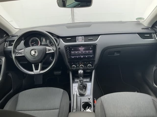 Škoda Octavia Škoda Octavia Combi 1.5 TSI 150pk Automaat Trekhaak Carplay Stoelverw Cruise NL-Auto! - afbeelding nr 19