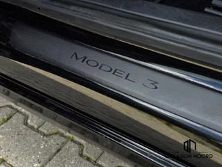 Tesla Model 3 Tesla Model 3 Long Range AWD|Autopilot|Pano|Warmtepomp|Lmv| - afbeelding nr 46