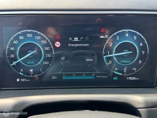 Hyundai Tucson Hyundai Tucson 1.6 T MHEV BlackLine 4WD Automaat , Trekhaak 1.650kg Trekgewicht ,  Panorama Dak , Stoel & Stuur verwarming ,  Navigatie & Camera , Parkeerhulp voor & achter, Keyless entry , Electr Achter klep , IQ telefoonlader - afbeelding nr 24