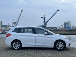 BMW 2 Serie BMW 2-serie Gran Tourer 216d Automaat Corporate Lease Sport Clima/Cruise/Navi/Bluetooth/LED/16