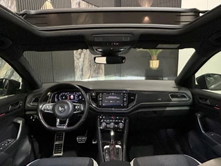 Volkswagen T-Roc Volkswagen T-Roc 1.5 TSI DSG R-Line|Pano|Virtual|Camera|BOMVOL - afbeelding nr 2