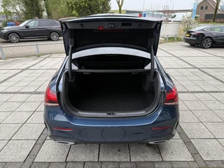 Mercedes-Benz A-Klasse Mercedes-Benz A-klasse 200 AMG | Navi | Camera | Apple Carplay | - afbeelding nr 17