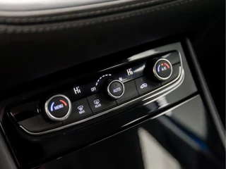 Opel Grandland X Opel Grandland X 1.2 Turbo Business Executive Automaat (APPLE CARPLAY, GROOT NAVI, ADAPTIVE CRUISE, DENON AUDIO, CAMERA, LEDER, SPORTSTOELEN, CLIMATE, LED KOPLAMPEN, TREKHAAK, NIEUWE APK, NIEUWSTAAT) - afbeelding nr 9